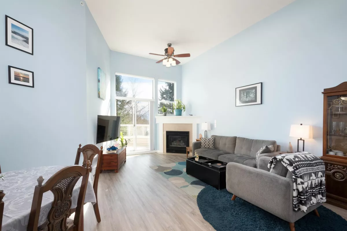 Kitchen Island Photo of 503 11605 227 Street, Maple Ridge, BC