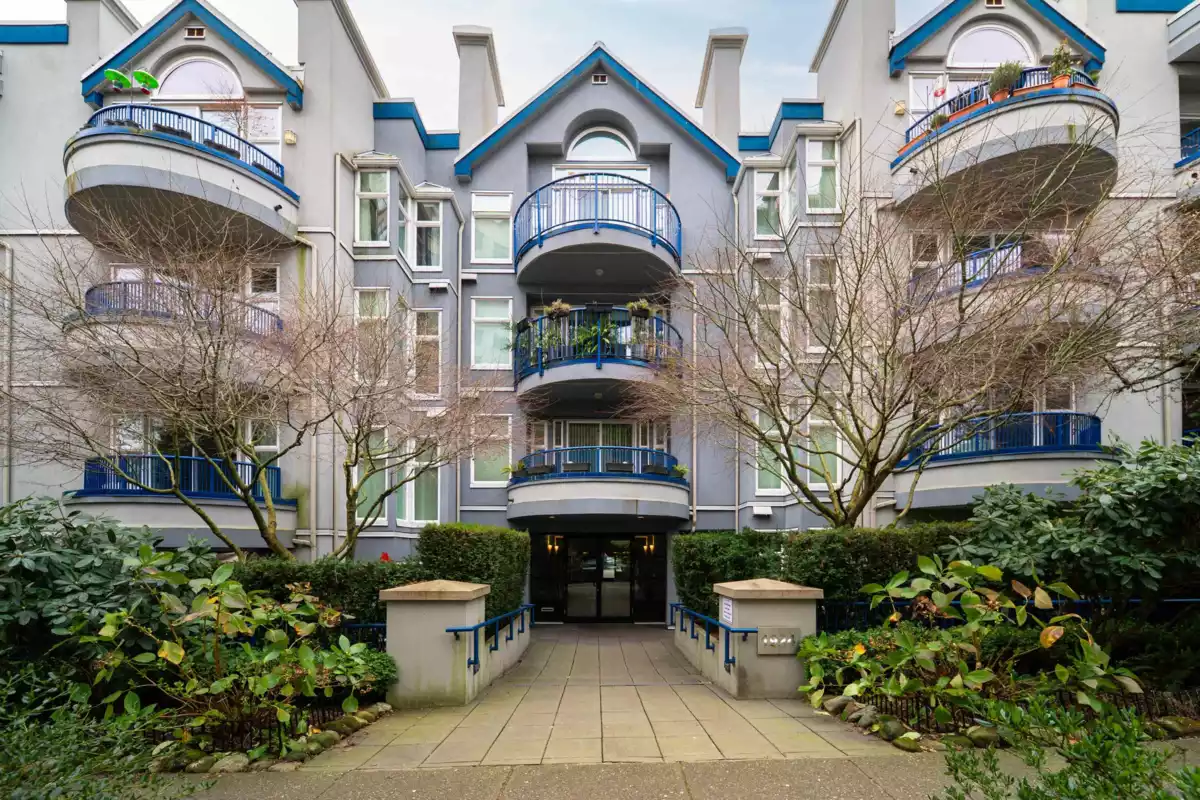 Outdoor Deck Photo of 212 1924 Comox Street, Vancouver, BC