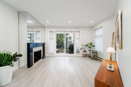 212 1924 Comox Street, Vancouver, BC