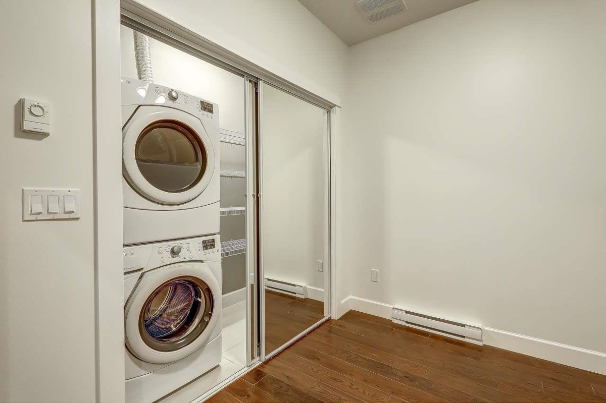 Backyard Photo of 111 15185 36 Avenue, Surrey, BC