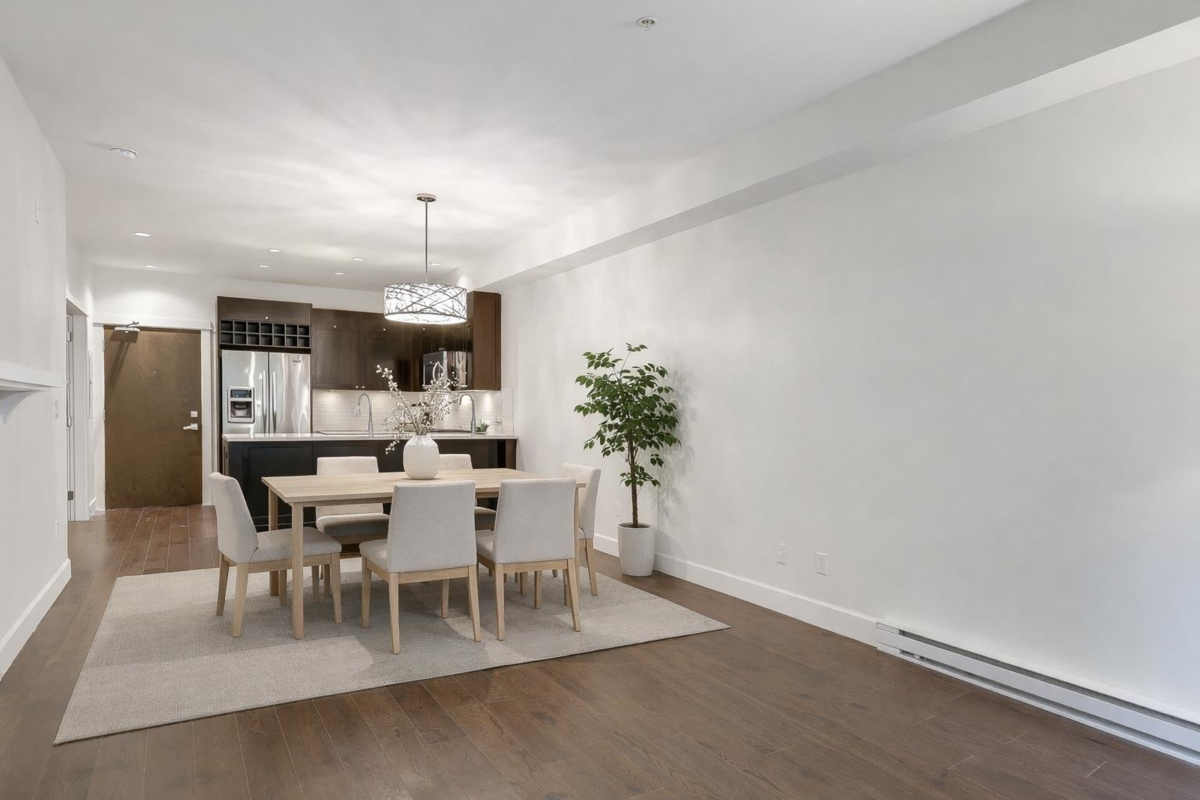 Family Room Photo of 111 15185 36 Avenue, Surrey, BC