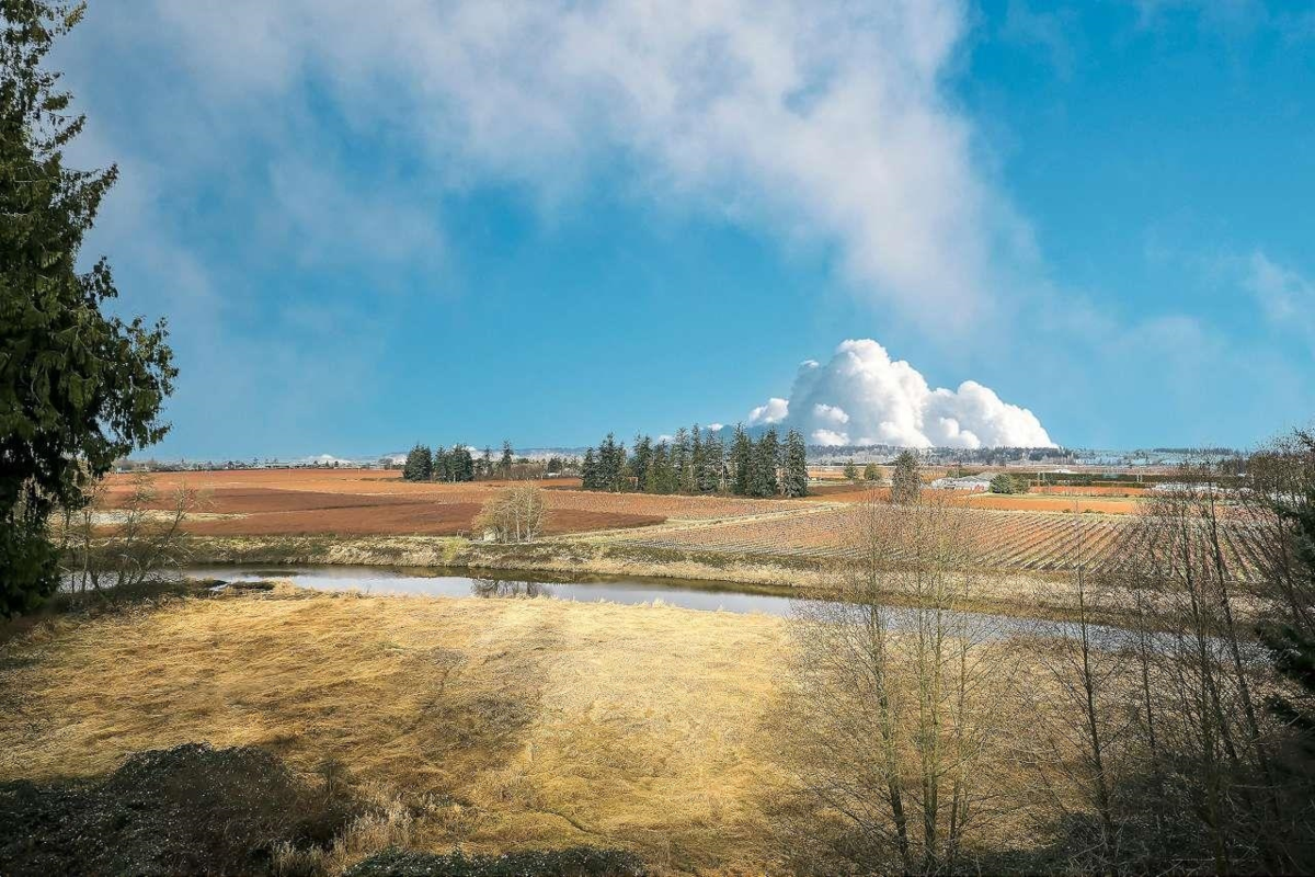 Playground / Recreational Area Near 111 15185 36 Avenue, Surrey, BC