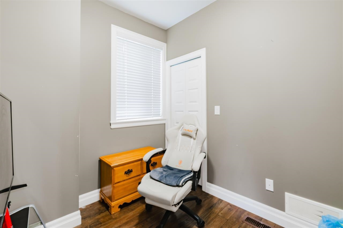 Entry Foyer Photo of 16 6026 Lindeman Street, Chilliwack, BC