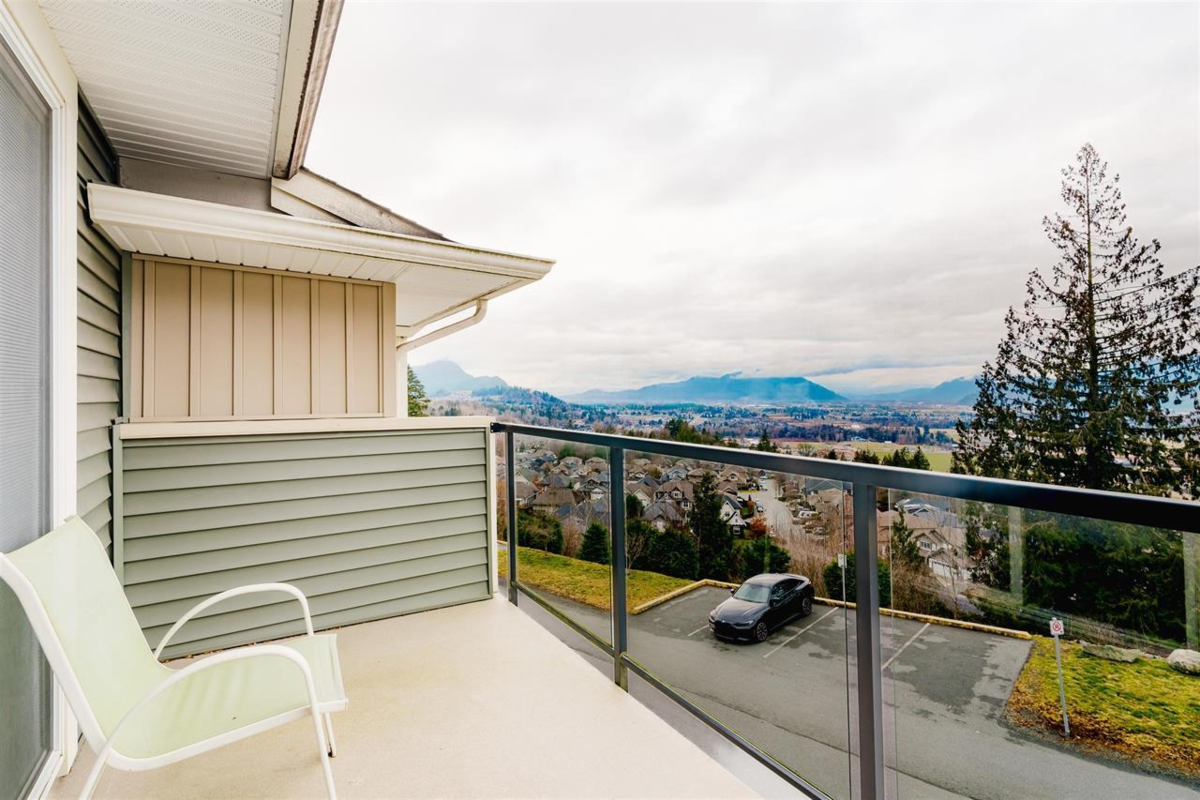Guest Bathroom Photo of 16 6026 Lindeman Street, Chilliwack, BC