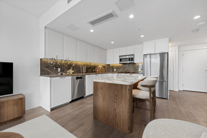 Kitchen Island Photo of 1308 1471 Hunter Street, North Vancouver, BC