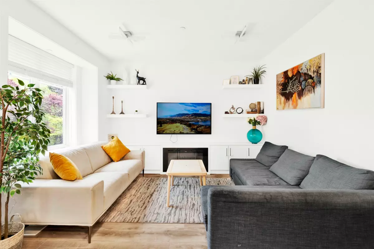 Loft / Bonus Room Photo of 2743 Duke Street, Vancouver, BC