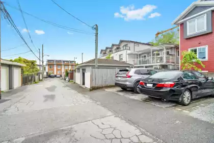 2743 Duke Street, Vancouver, BC