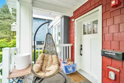 2743 Duke Street, Vancouver, BC