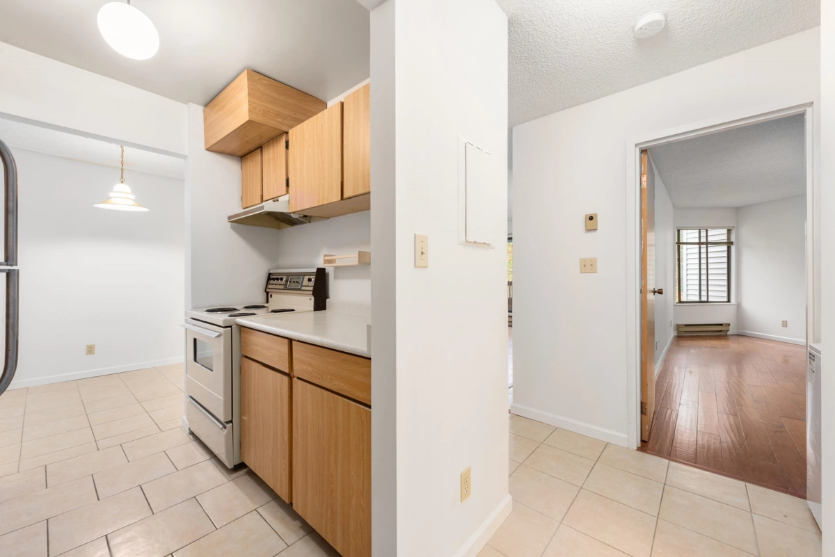 Bedroom 4 Photo of 318 5800 Cooney Road, Richmond, BC