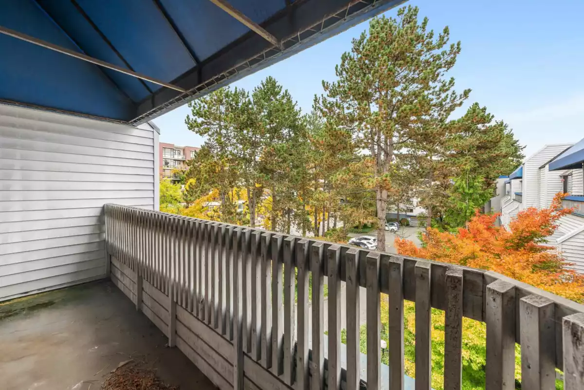 Hot Tub / Spa Photo of 318 5800 Cooney Road, Richmond, BC