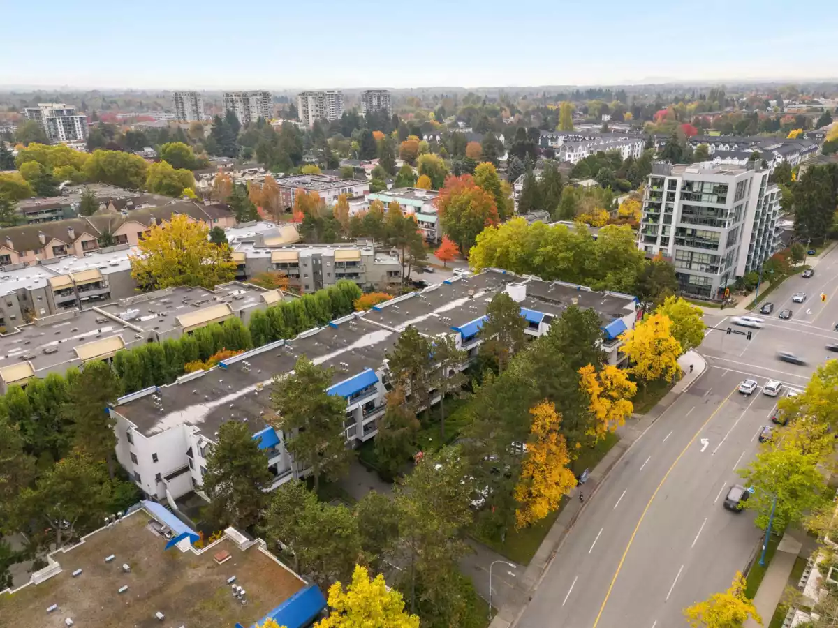 Outdoor Patio Photo of 318 5800 Cooney Road, Richmond, BC