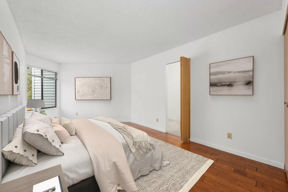 Powder Room Photo of 318 5800 Cooney Road, Richmond, BC