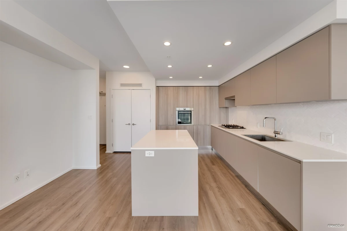 Walk-In Closet Photo of 3402 3809 Evergreen Place, Burnaby, BC