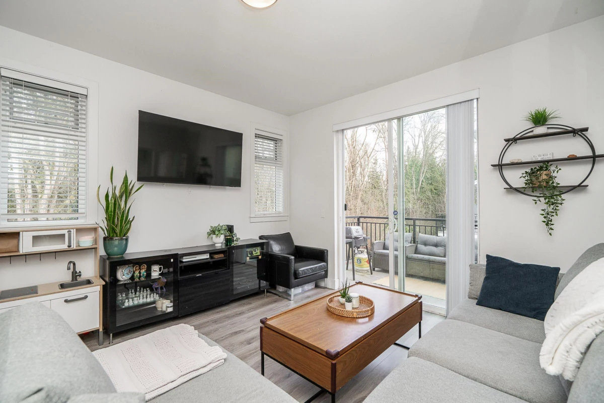 Breakfast Nook Photo of 22 9718 161a Street, Surrey, BC