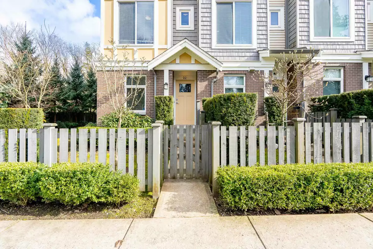 Family Room Photo of 22 9718 161a Street, Surrey, BC