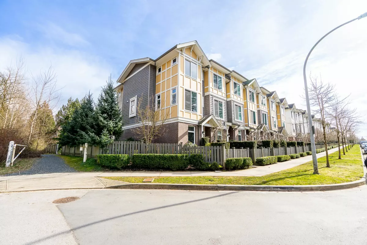 Mudroom Photo of 22 9718 161a Street, Surrey, BC