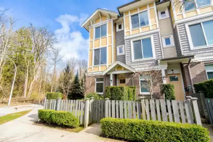 22 9718 161a Street, Surrey, BC