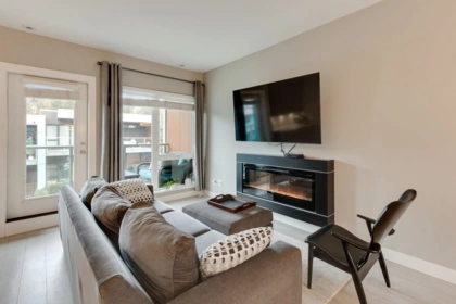 32 3595 Salal Drive, North Vancouver, BC