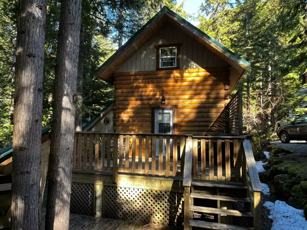 Dining Area Photo of H103 Strawberry Lane, Sunshine Valley, BC