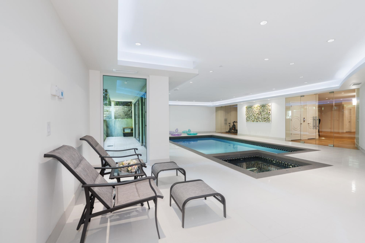 Backyard Photo of 1760 29th Street, West Vancouver, BC