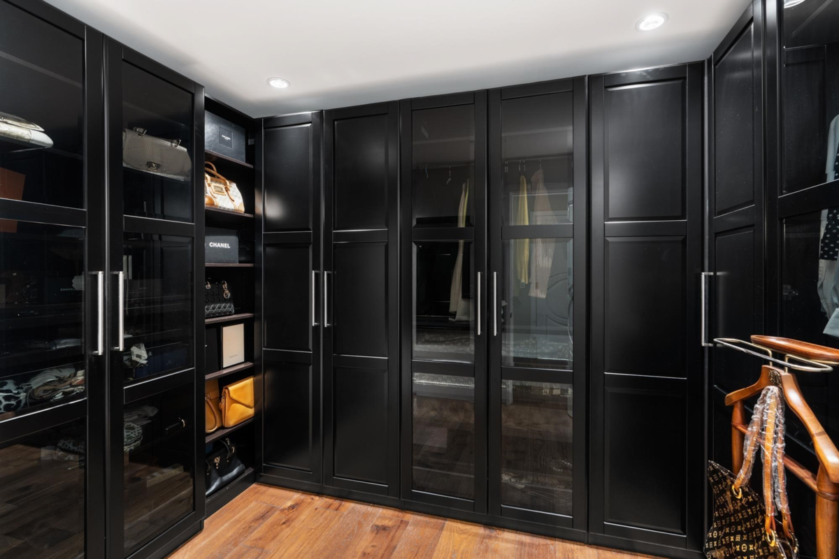 Entry Foyer Photo of 1760 29th Street, West Vancouver, BC