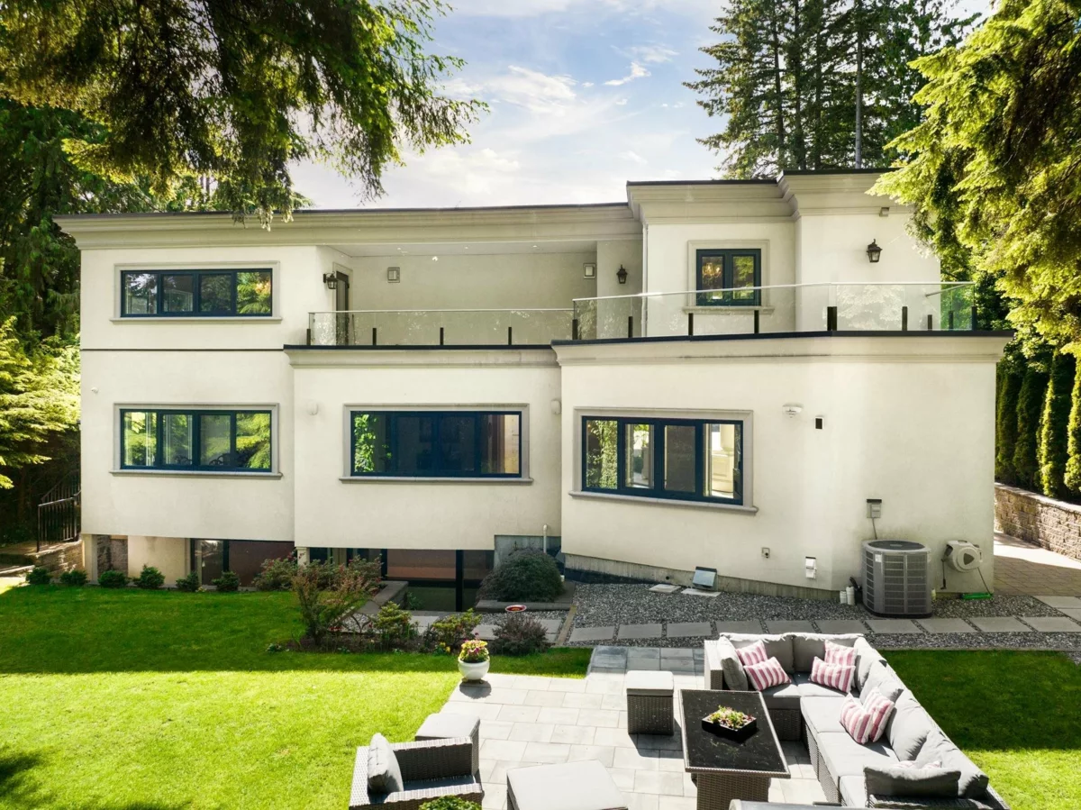 Hot Tub / Spa Photo of 1760 29th Street, West Vancouver, BC