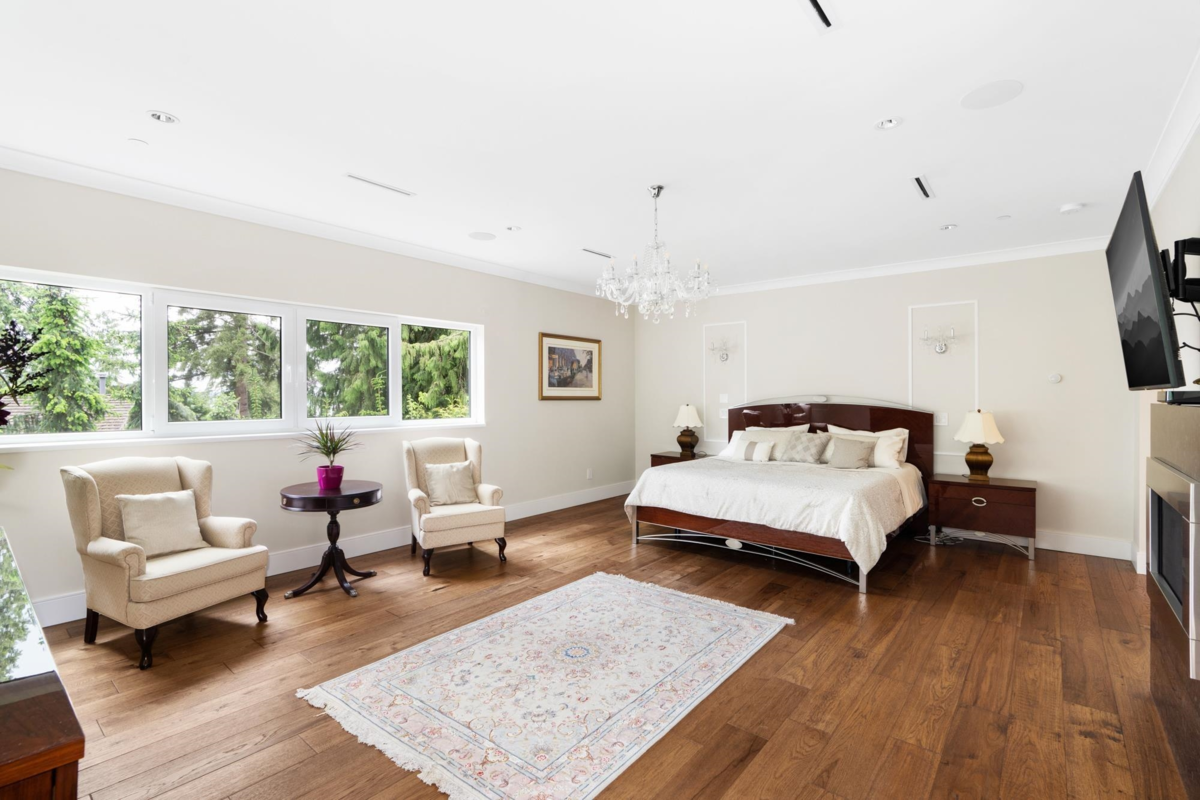 Office / Den Photo of 1760 29th Street, West Vancouver, BC