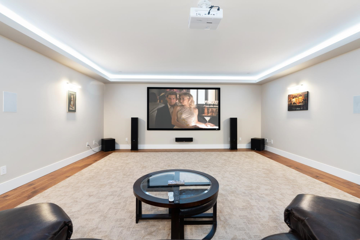 Outdoor Patio Photo of 1760 29th Street, West Vancouver, BC