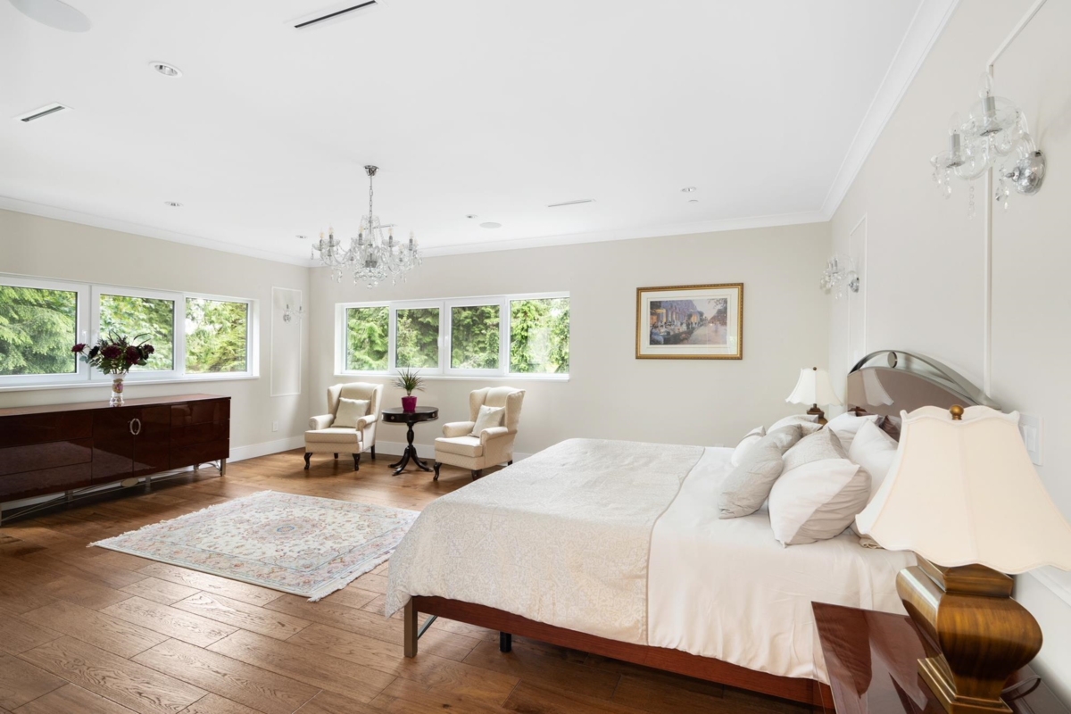 Powder Room Photo of 1760 29th Street, West Vancouver, BC