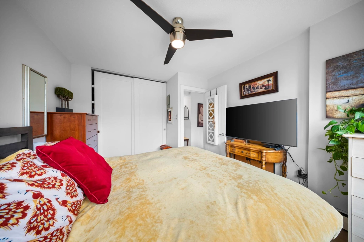 Laundry Room Photo of 301 1330 Harwood Street, Vancouver, BC