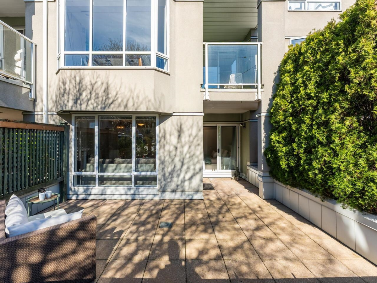 Breakfast Nook Photo of 102 2195 W 5th Avenue, Vancouver, BC
