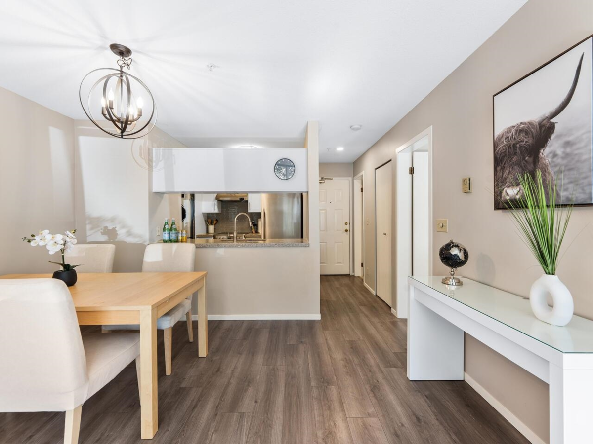Loft / Bonus Room Photo of 102 2195 W 5th Avenue, Vancouver, BC