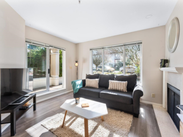 102 2195 W 5th Avenue, Vancouver, BC