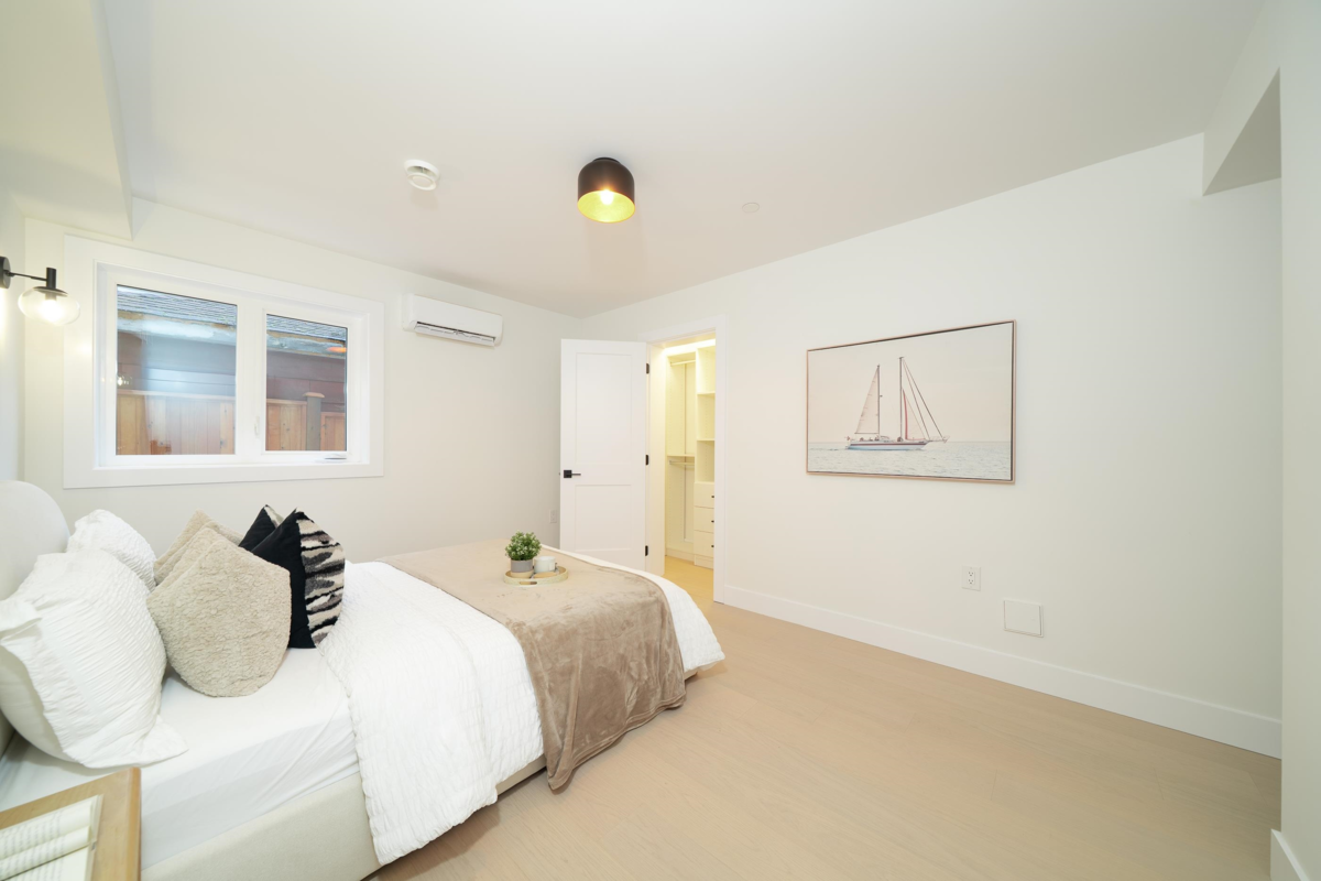 Kitchen Photo of 1926 William Street, Vancouver, BC