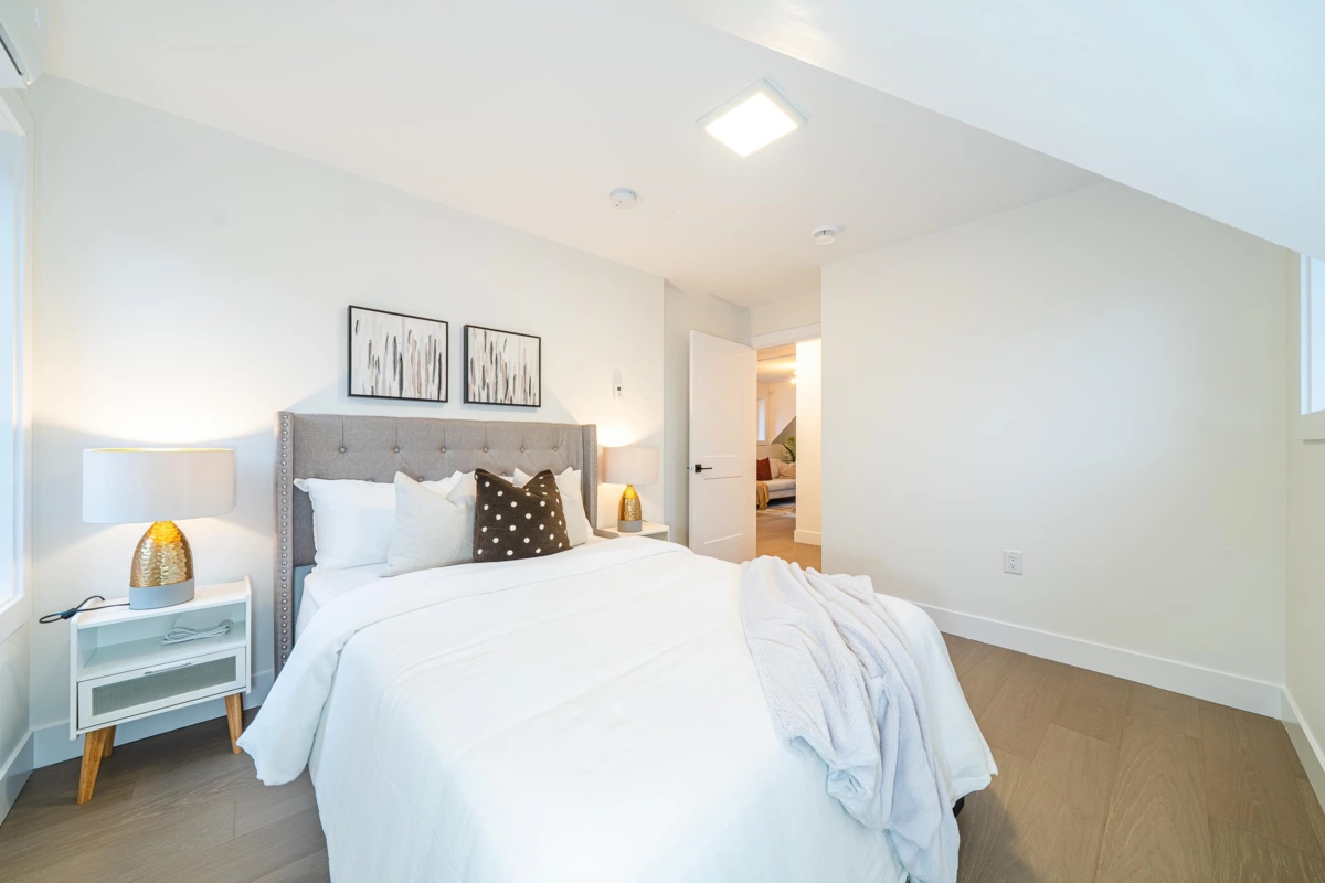 Powder Room Photo of 1926 William Street, Vancouver, BC