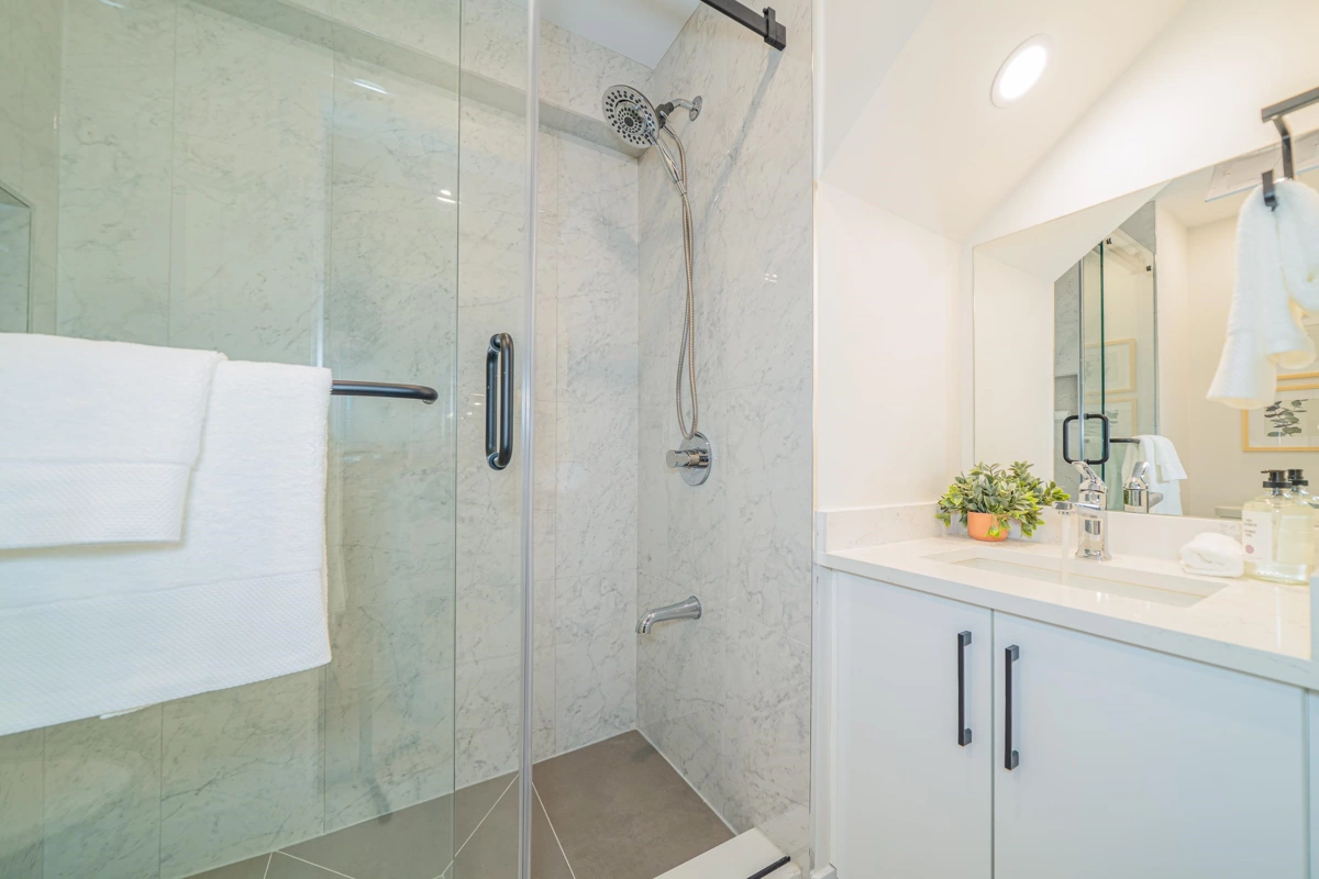 Primary Bedroom Photo of 1926 William Street, Vancouver, BC