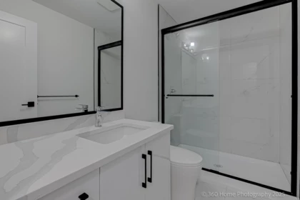 Basement Recreation Room Photo of 3252 Allan Road, North Vancouver, BC