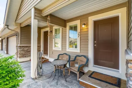 27 1175 7th Avenue, Hope, BC, Hope — Townhouse for sale