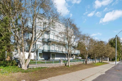 204 14885 100 Avenue, Surrey, BC, Surrey — Apartment/Condo for sale