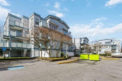 204 14885 100 Avenue, Surrey, BC, Surrey — Apartment/Condo for sale