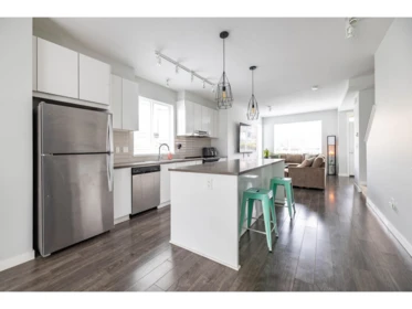 Kitchen Island Photo of 114 30930 Westridge Place, Abbotsford, BC