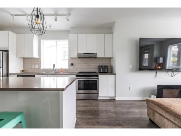Kitchen Photo of 114 30930 Westridge Place, Abbotsford, BC
