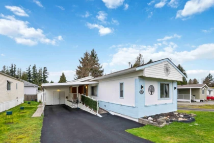 43 2035 Martens Street, Abbotsford, BC, Abbotsford — Manufactured Home for sale