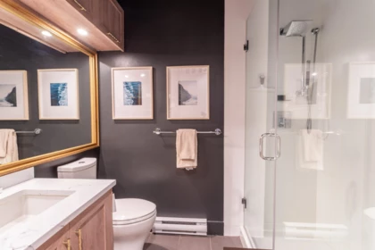 Hallway Photo of 309 220 Salter Street, New Westminster, BC