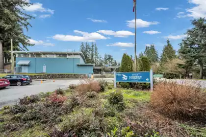 Fitness Center Photo Near 539 Newcroft Place, West Vancouver, BC