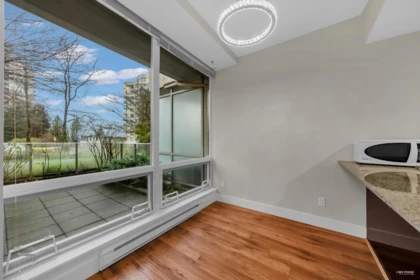 Breakfast Nook Photo of 4818 Hazel Street, Burnaby, BC