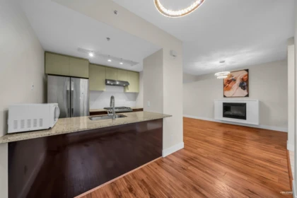 4818 Hazel Street, Burnaby, BC, Burnaby — Townhouse for sale