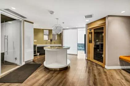Entry Foyer Photo of 1604 1775 Quebec Street, Vancouver, BC