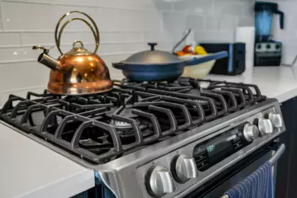 Kitchen Island Photo of 1604 1775 Quebec Street, Vancouver, BC