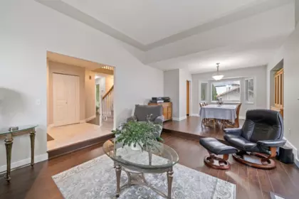 Breakfast Nook Photo of 21481 Telegraph Trail, Langley, BC